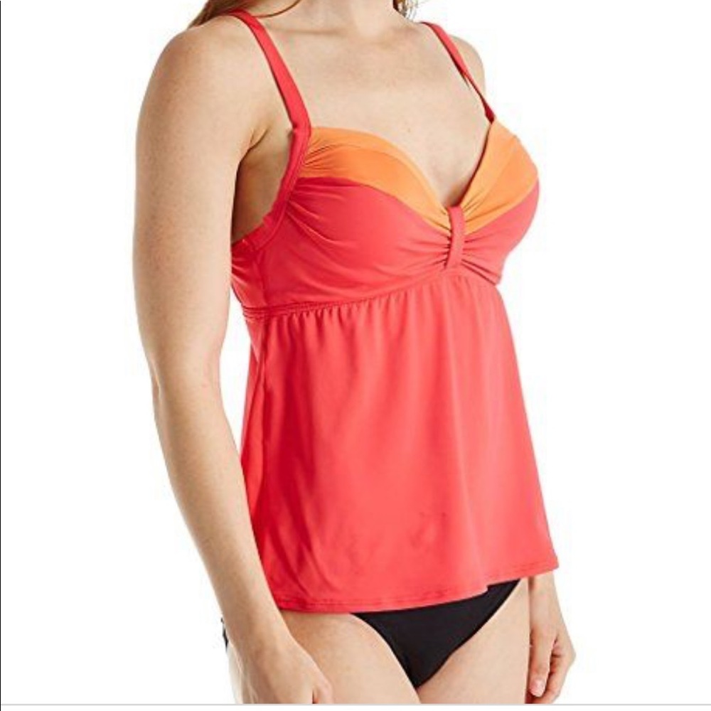 Coco Reef tankini top! NWT!